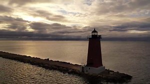 Michigan Marvels: The Manistique east breakwater light
