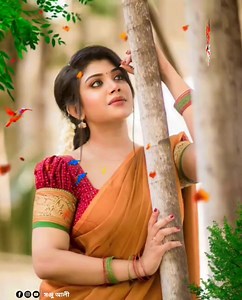 কত কষ্ট করে আমি কামাই রোজগার করি আমি তবু বুইড়ার মন পাইলাম না রে প্রাণের বন্ধুরে বুড়ি হইলাম তোর কারনে☘️ Song: Buri Hoilam Tor Karone | বুড়ি হইলাম তোর কারনে Singer: Doly Sayontoni Album: Kaliya Camera & Edit :- Sanju Ali Youtube Channel :- SS FILM WB Contact No : 8617535757 | সঞ্জু আলী