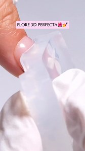 4.7K views · 28 reactions | Flor 3D perfecta✅ #nails #nailart #uñastutorial #uñasnaturales #uñashermosas #uñasdecoradas #uñasbonitas #belleza #manicura | Arte en uñas | Facebook