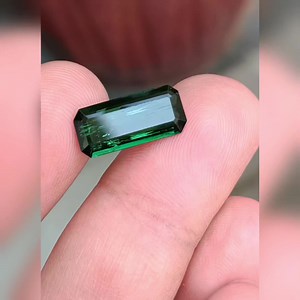 Natural Green Tourmaline stone  tourmaline gemstone beroj ٹورملین Guaranteed Original untreated Minty green color  Low price ✨✨ Origin : Nigeria Weight : 4.50 carats wa.me/00923219062818 WhatsApp  | Gemtag Gemstones | Facebook