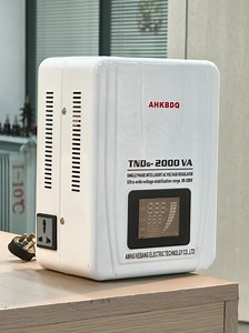 [Hot Item] Wall Mounted 10kw 15kw AC 220V Automatic Single Phase Voltage Regulator