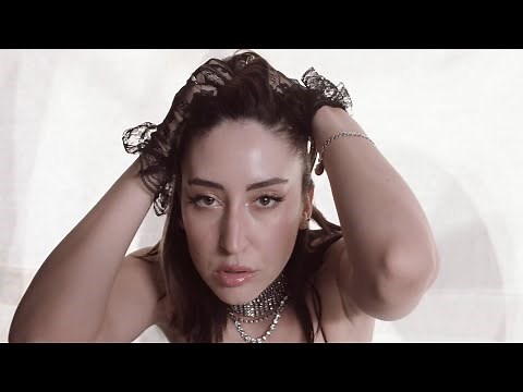 Elohim & Big Freedia - Strut (Official Music Video)