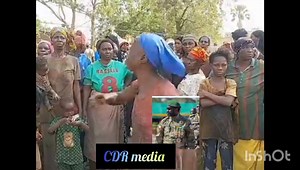 4.4K views · 106 reactions | Le cri de coeur du groupement d'une centaine des femmes ( vulnerables et veuves ) au bord du fleuve à baco-djicoroni , elles interpellent le president de la transition Assimi Goita , Selon la veille dame #Nana kouyaté agé de 70, gouverné c'est de résolue les problèmes des pauvres , mais pas le contraire... | CDR MEDIA | Facebook
