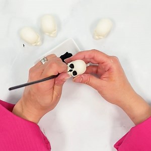 💀 3D Mold Skulls 💀 Mold super spooky skulls faster than you can say "Boo"! Simply fill the mold with chocolate or candy melts, let it set up in the fridge, and pop out perfect little accents for cakes and cupcakes. Shop here - https://bit.ly/3x1Dqe3 💀 #evilcakegenius #skull #cupcake #mold #caketools #cakeproducts #cakedecoratingtools | Evil Cake Genius
