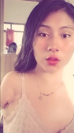 DAE amputee armless girl