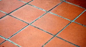 4 procédés pour bien nettoyer des tomettes