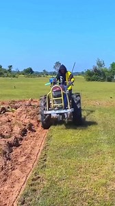 151K views · 1.5K reactions | Kubota hand tractor殺殺殺 #kubotatractor #tractorpull #plowing #tractor #reelsfypシ゚ #equipment #farmlife #farm #farming #farmer #farmgirl #farmhouse | Allan Wilkins | Facebook