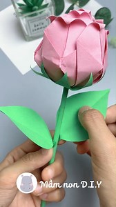 4.1K views · 46 reactions | Hướng dẫn làm hoa hồng giấy đơn giản  #mầmnondiy #diy #origami #handmade | Mầm non D.I.Y | Facebook