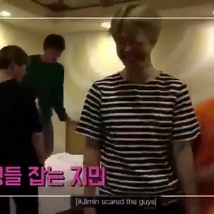 this video of jimin scaring seokjin and hoseok will forever remain iconic KSKS MY LUNGS Credits to: boingtan #VHOPE 🖤 | VHOPE PH ღ