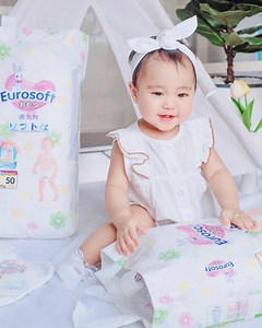 [Hot Item] Ultra Thin Core OEM Baby Diapers Pants Disposable Cute Design for Vietnam Market