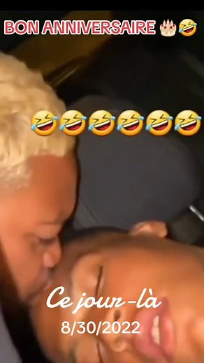 Bon anniversaire @yannick_youyoutte 🎂😜🤣.. #rugby #rugbyfamily #rugbyman #rugbygram #xvdefrance #rugbylife #rugby15 #rugbyplayer #rugbymen #nefaisonsxv #rugbyclub #yvandurugby #France #sports #rwc2023 #humour #asm #lou #rct #staderochelais #racing92 #stadetoulousain #ubb #mhr #avironbayonnais #usap #sectionpaloise #castresolympique #paris #Oyonnax | La rue de l'ovalie by yvandurugby