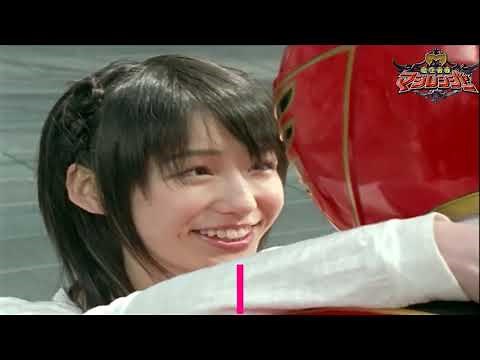 Siêu Nhân Phép Thuật Đỏ Ôm Bạn Gái (MagiRed)