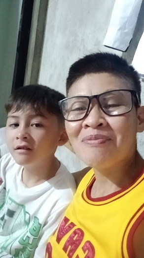 My apo here in my house he request to massages he like massage every night #fypシ゚viralシfypシ゚viralシalシ #LikeFollowShare #trow love love ni grandfa | Melboy Cabarles Martinez