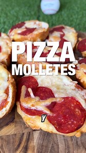 Mini molletes estilo pizza #pizza #molletes #botana | Soy Phillip