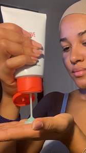 Our My Clarins RE-MOVE purifying cleansing gel and My Clarins CLEAR OUT purifying & mattifying toner are the perfect matte pair. Leaving your skin squeaky clean, yet fresh and supple. And if you are prone to oily skin, you can follow with the My Clarins RE BOOST mattifying hydrating blemish gel to keep the skin hydrated yet shine free. Finish off with the CLEAR OUT blemish lotion to get rid of those blemishes. #Clarins #MyClarins #DoubleCleansing #Cleansing #MatteSkin | Essenza Nigeria