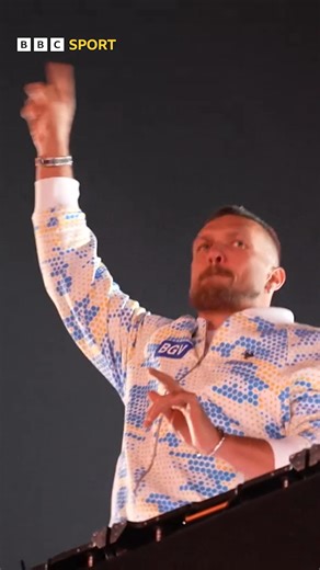 Oleksandr Musyk on the decks 🎵 #FuryUsyk #Boxing #OleksandrUsyk #TysonFury | BBC Sport