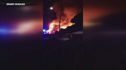 Fierce fire consumes Jefferson, NH town hall