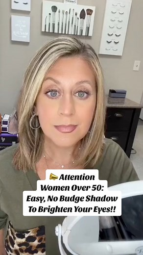 📣 Attention Women Over 50: Easy, No-Budge Shadow To Brighten Your Eyes!! Say INFO1203 for DISCOUNT, FREE SHIPPING & FREE GIFT!! 🎁 •••#over40 #over50 #over50women #over50club #womenover50club #50andoverclub #over50ontiktok #genxtiktokers#genxcrew #genxer #womensupportingwomen #over50andfabulous #over50ontiktok #menopause #hoodedeyes #hoodedeyesmakeup #makeuptrends #makeuptips #makeup #makeuptutorial #matureskin #over50makeup #matureskinmakeup #shimmer #easymakeup #eyeshadow #neutralmakeup #eyes