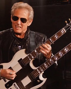 154K views · 5.7K reactions | EAGLES // HOTEL CALIFORNIA #Stereo97 | Stereo 97.9 Radio Andrés Ibáñez | Facebook