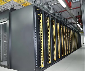 [Hot Item] Data Center Network Cabinet Server Rack Solution Cold/Hot Aisle Containment System