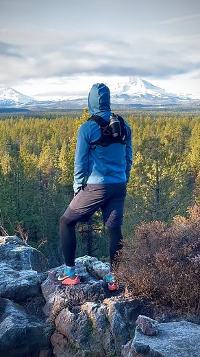 HydraQuiver Vest Pack 1 - 3.0 We get asked, “Is it hard to reach the bottle and put it back”? No, it’s really pretty easy. I’m not even left handed. The HydraQuiver has been one of our most popular packs for over thirteen years. #trailroadwherever #stayhydrated💦 #getoutandexplore #hydrationpack | Orange Mud