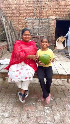 Jivu Ka Tarbuj 🍉 Papa Kyo Cheen Kar Bhag Gaye.😯😧ll #shortvideo #ytshorts #jivureetofficial
