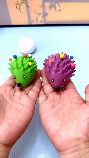 27K views · 127 reactions | Use scissors to make a cute little hedgehog with clay in a few simple steps #ULTRALIGHTCLAY #Kindergarten #Handicraft #ParentChild #Handicraft #Clay #Clay #Little #Hedgehog #fun paper craft ideas | paper craft ideas | Facebook