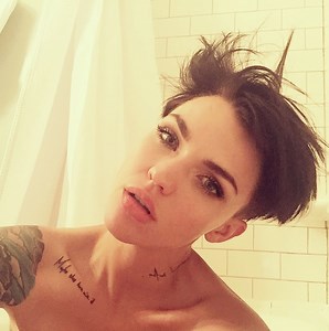Ruby Rose, la modelo que ha hecho a mujeres y hombres cuestionarse su sexualidad