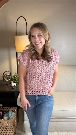 🌞 The Block Party Tee is light, breezy & perfect for summer! Easy 2-row repeat minimal sewing = your new go-to top. #CrochetTop #FreeCrochetPattern #SummerCrochet #HandmadeWardrobe #CrochetClothing | Hooked On Homemade Happiness