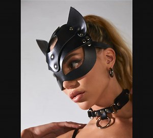 Women's Leather Cat Mask & Choker Set: Adjustable, Harness, Leather Mask, Leather Choker, Harness Costume - Etsy UK