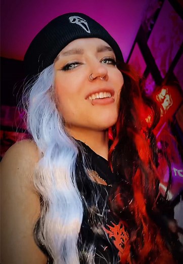 Only 1 Krypt: Gamer Girl, Booktok, Masktok, WLW