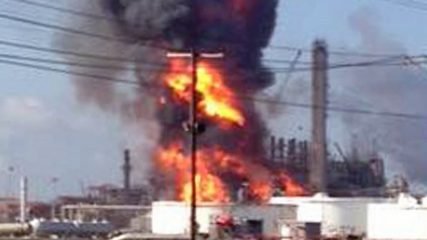 One dead, scores injured in Louisiana chemical plant explosion