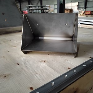 [Hot Item] Welded Steel Bucket Stainless Steel Elevator Bucket Custom Elevator Buckets