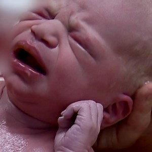 76K views · 308 reactions | A water birth means at least part of your labor, delivery, or both happens while you're in a birth pool filled with warm water. #OneBornEveryMinute | One Born Every Minute | Facebook