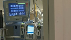 Number of ICU beds available in Iowa at pandemic low