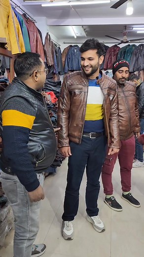 35K views · 1.4K reactions | Kuwait  Or Srilanka  Se Special jacket lene Contact :- 9990258486, 9911361784 Add :- Bikaji Cama Place Mohammadpur New Delhi #tajleather #leather #leatherwork #leatherclothing #clothes #clothing #clothingbrand | TAJ Leather | Facebook