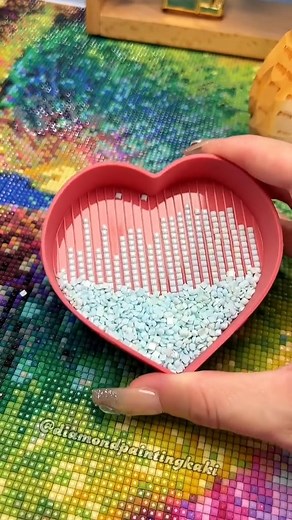 1.5M views · 10K reactions | shaky eyes and blurry hands廊#diamondpainting #foryou #fyp #diamondpaintingpro #satisfying #relax #reelsfb #fbreelsviral #fbreels | MHP 24 | Facebook