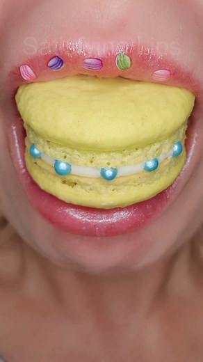 ASMR Satisfying Eating Pretty & Tasty Macaroon #asmr #macaroon #satisfyinglips | Satisfying Lips