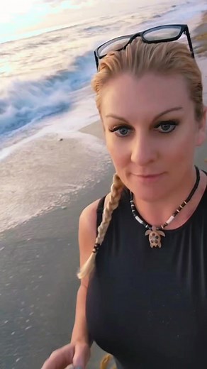 #beachwalks #spacecoast #shell #ocean #beach #goodmorningsunshine🌞 | Mindy Tucker