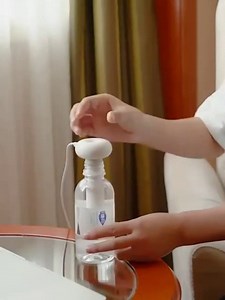 Mini Portable Humidifier for Car,Personal USB Powered Bedroom Quiet Humidifier with Container Diversity and Auto Shut Off,Ultrasonic Cool Mist Humidifier Plants, Car, Office, Hotel White