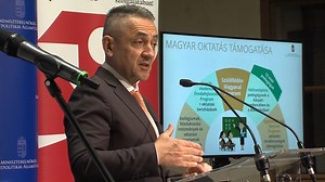 Budapest. Megjelentek a Szülőföldön magyarul program idei pályázati felhívásai, amelyre május 3-ig várják a jelentkezéseket - jelentette be Potápi Árpád János, a Miniszterelnökség nemzetpolitikáért felelős államtitkára Budapesten. | Híreksk Televíziós Hírportál