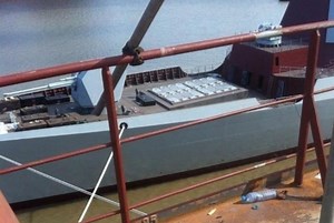 Chinese type 052 guided missile destroyer