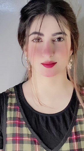 29K views · 1.7K reactions | Chal banayen Ashiyaan 凉癩 #reels #trendingreels #foryou #trending #reelitfeelit #artist #viralreels #pakistan #tiktok #tiktokpakistan #tiktokers #celebrities #pakistanigirls #karachigirls #karachi #lahore #lahorigirls #facebookreels #bollywood #cute #girls #music #facebook #facebookdaily #mishalhearts #sherryhearts #mishalbutt #sherrybutt | Mishal Butt | Facebook