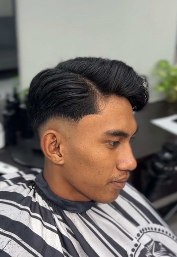 Efek Keren Obat Ganteng 3D di Barbershop Maumere