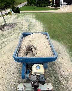 How to level a lawn using sand Partner: thelawndad IG: https://www.instagram.com/the.lawn.dad/ FB: https://www.facebook.com/thelawndadofficial/?show_switched_toast=0&show_invite_to_follow=0&show_switched_tooltip=0&show_podcast_settings=0&show_community_review_changes=0&show_community_rollback=0&show_follower_visibility_disclosure=0 TT: https://www.tiktok.com/@thelawndad | Crafty Panda
