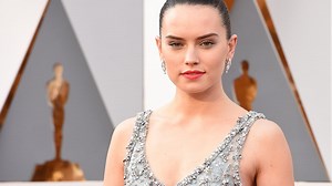 Star Wars: Daisy Ridley fait la une de Vogue et évoque sa thérapie