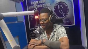 1.4K views · 120 reactions | Partilhem família é hit  #radio@ra #radioonline# Assim foi a sexta feira, tarde viva rádio luanda!! obrigado Milton Sergio Diogo Manuel Djscar GourgelJoao LinhoDjnibox RosaOficialJoão FernandesMario Rosa graças a vocês vou aprendendo todos os dias ❤️️✍️ @destacarPai DieselRádio Nacional de Angola Gattuso LuisPapa ZallyCarik BaianoGilberto EdenCoréon Dú | Luis Candeias | Facebook