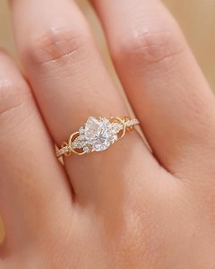 8K views | MOLLYJEWELRYUS Black Friday Jewelry Upgrade Awaits!  This is it—the perfect moment to elevate your style. We've dropped our jewelry prices to an all-time low, and you get an EXTRA 25% OFF. Don't miss the year's lowest prices on exquisite rings! #BlackFridaySale #LimitedTimeOffer #Bestseller #moissanitejewelry #mjuvibes #ringset #bridalset #engagementring | Molly Jewelry US | Facebook