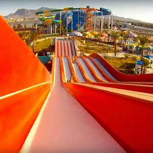Most thrilling water slides at Cowabunga Bay! 🌊😲 Las Vegas, Nevada, USA 🇺🇸 🎥YT: Slide Guide | Must Do Travels TV