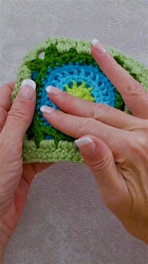 Comment '3D' ⬇️ to get the FREE pattern to make your own Easy Chrysanthemum 3D Flower Granny Square! #CrochetPattern #GrannySquare #CrochetFlower #3DCrochet #FreeCrochetPattern #YarnCraft #CrochetDesign #HandmadeWithLove #SpringCrochet #CrochetReel #CrochetInspo #CraftingJoy #ChrysanthemumSquare #CrochetFun | Secret Yarnery